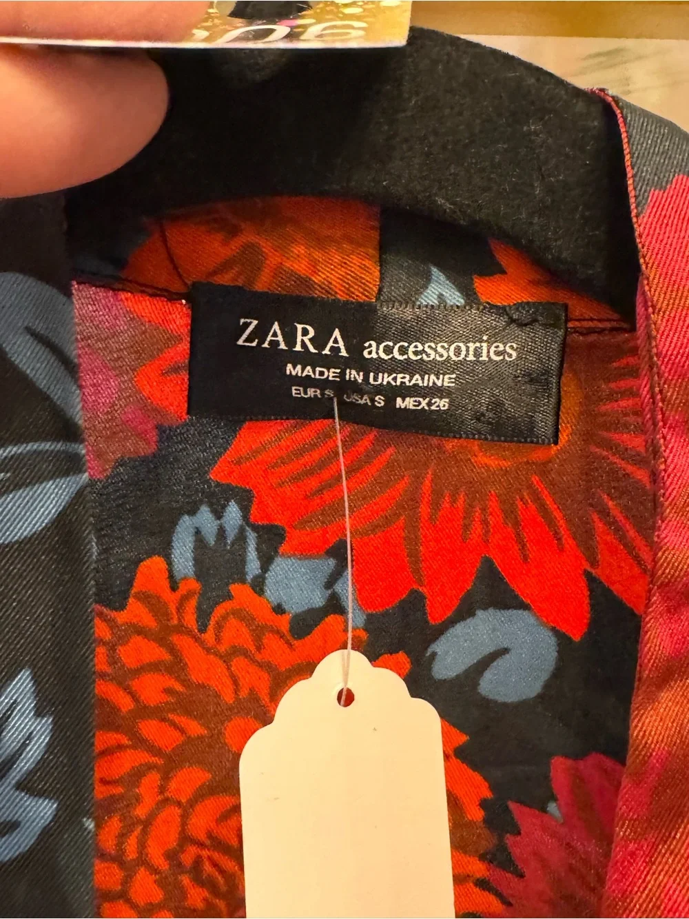 Zara Black Floral-Print bodysuit with Red & Blue Bodysuit - Picture 2 of 5